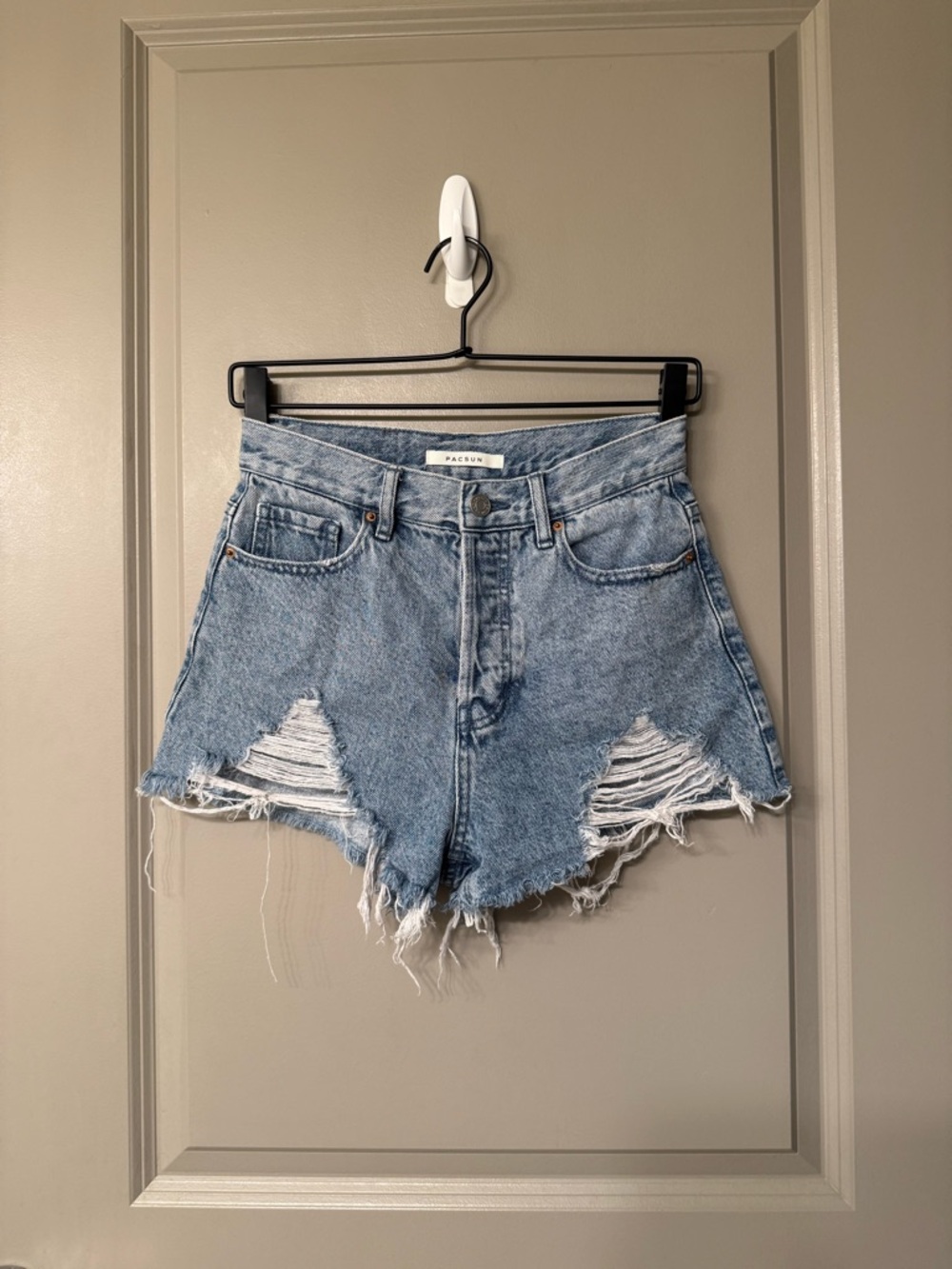 PacSun Vintage High Rise Denim Shorts - Picture 4 of 9